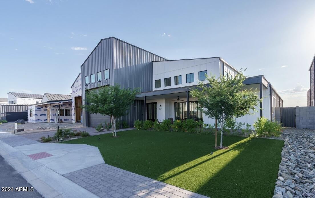 8504 S 10th Lane – photo 1