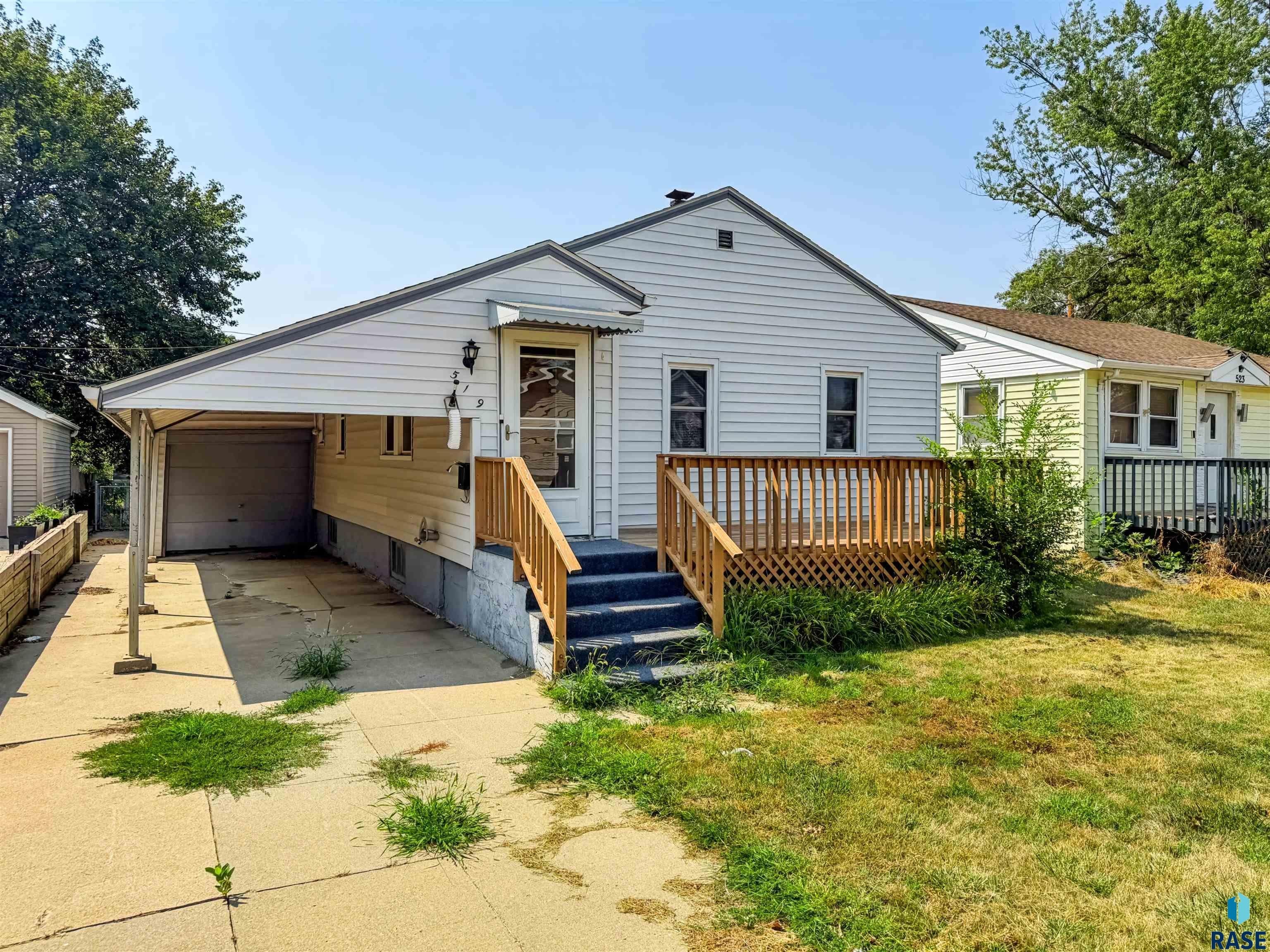 519 Wayland Ave – photo 1