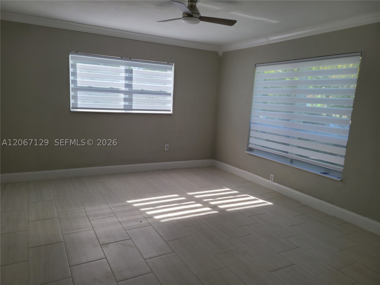 1240 NE 207th Ter – photo 1