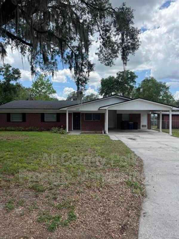 2255 E Helen Cir – photo 1