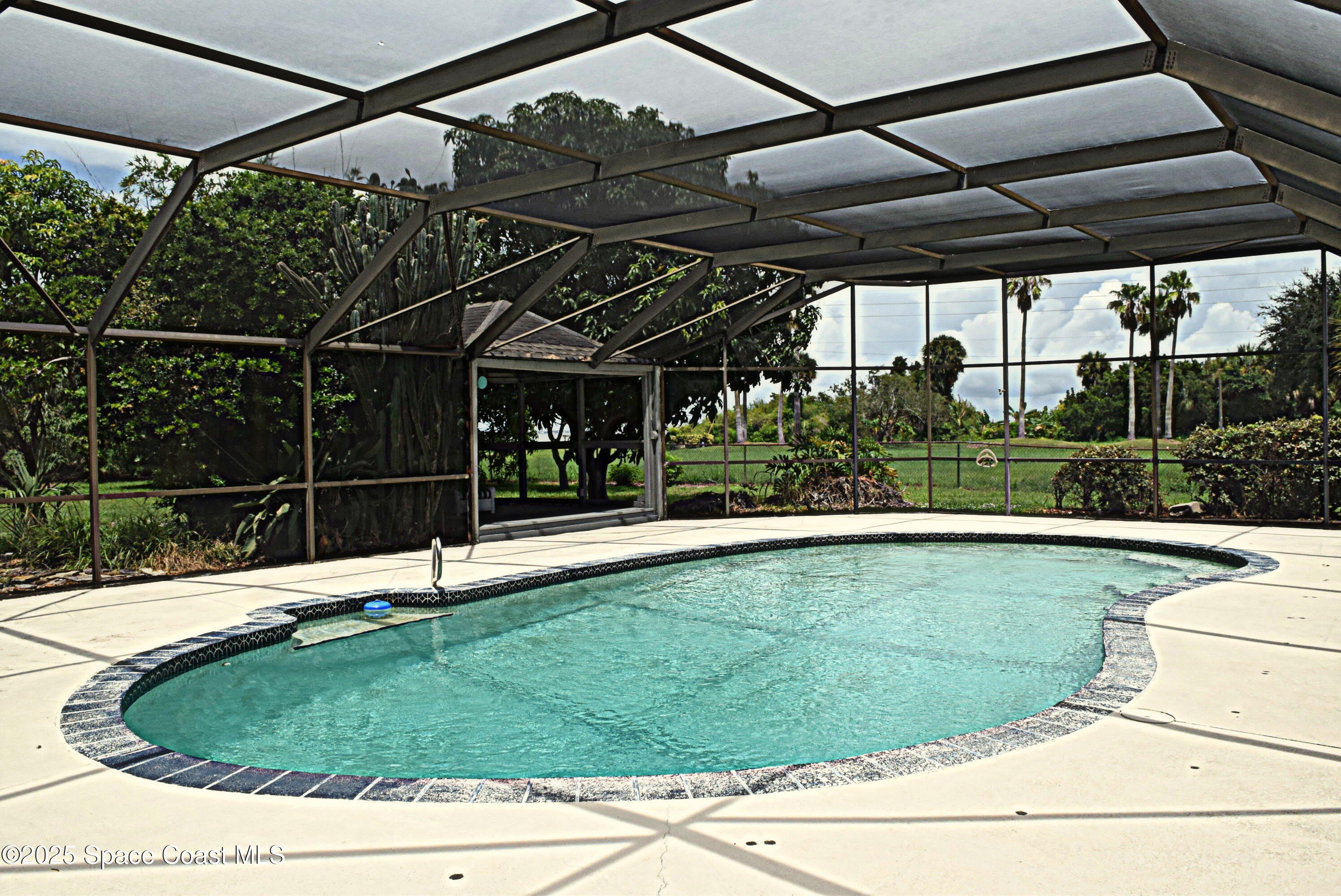 285 Utopia Circle – photo 1
