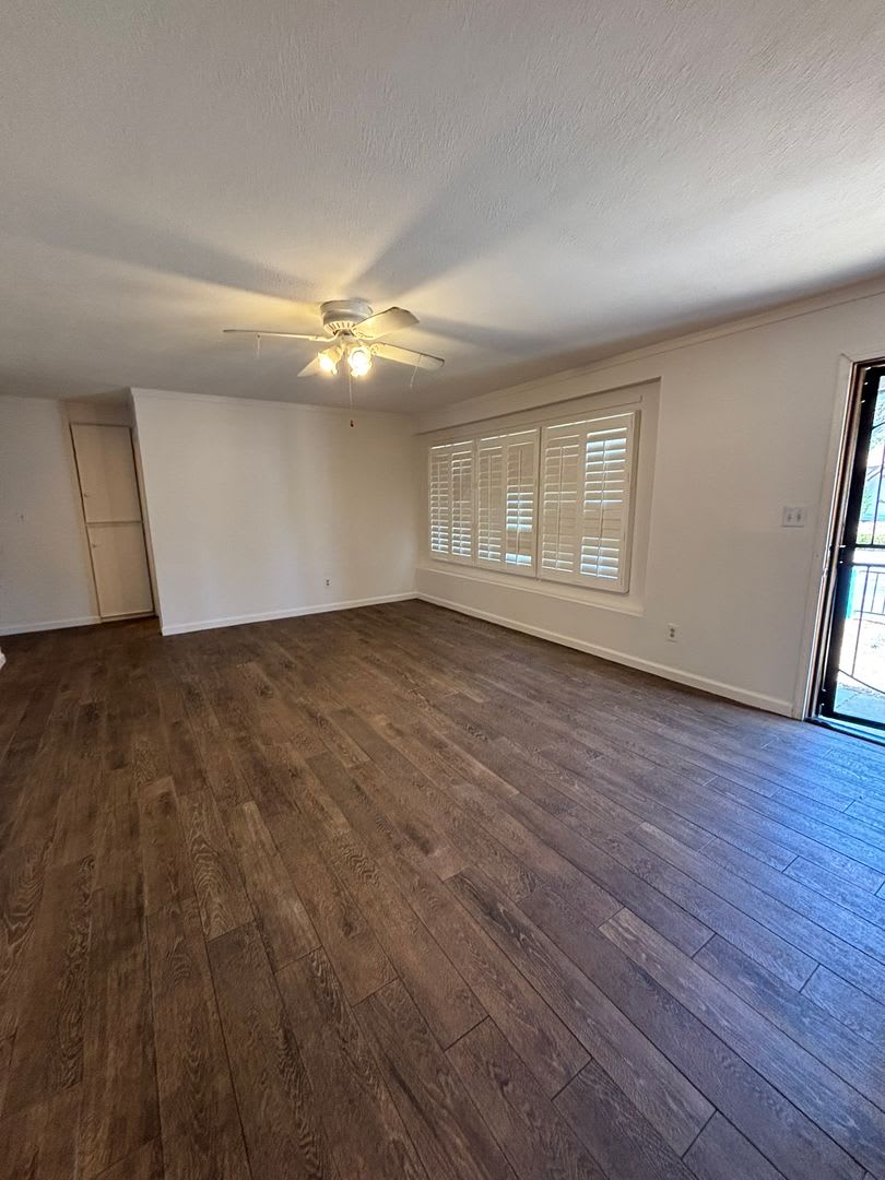 Rolando Park Available Now Large 4 Bedroom 3 Bath Home Don T Miss Out – photo 1