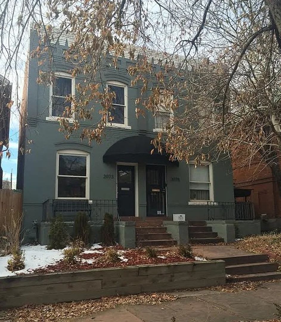 Price Lowered! 2 Bed / 2 Bath Townhome – photo 1