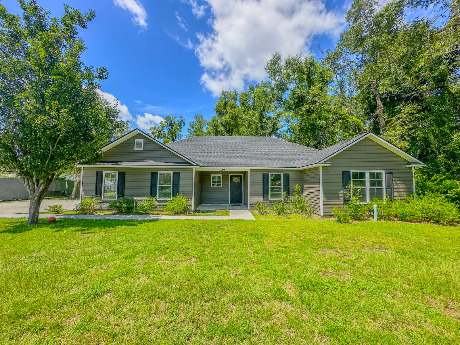 1206 Lynn Terrace – photo 1