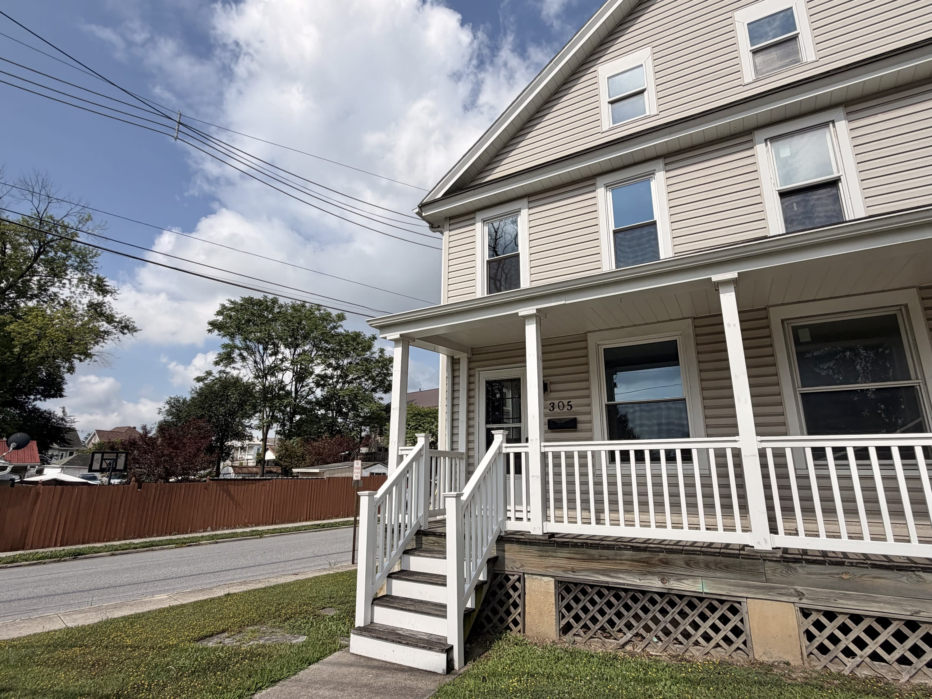 305 North Franklin Street – photo 1 of 15