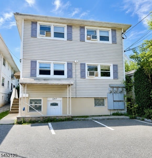 687 Midland Ave – photo 1 of 15