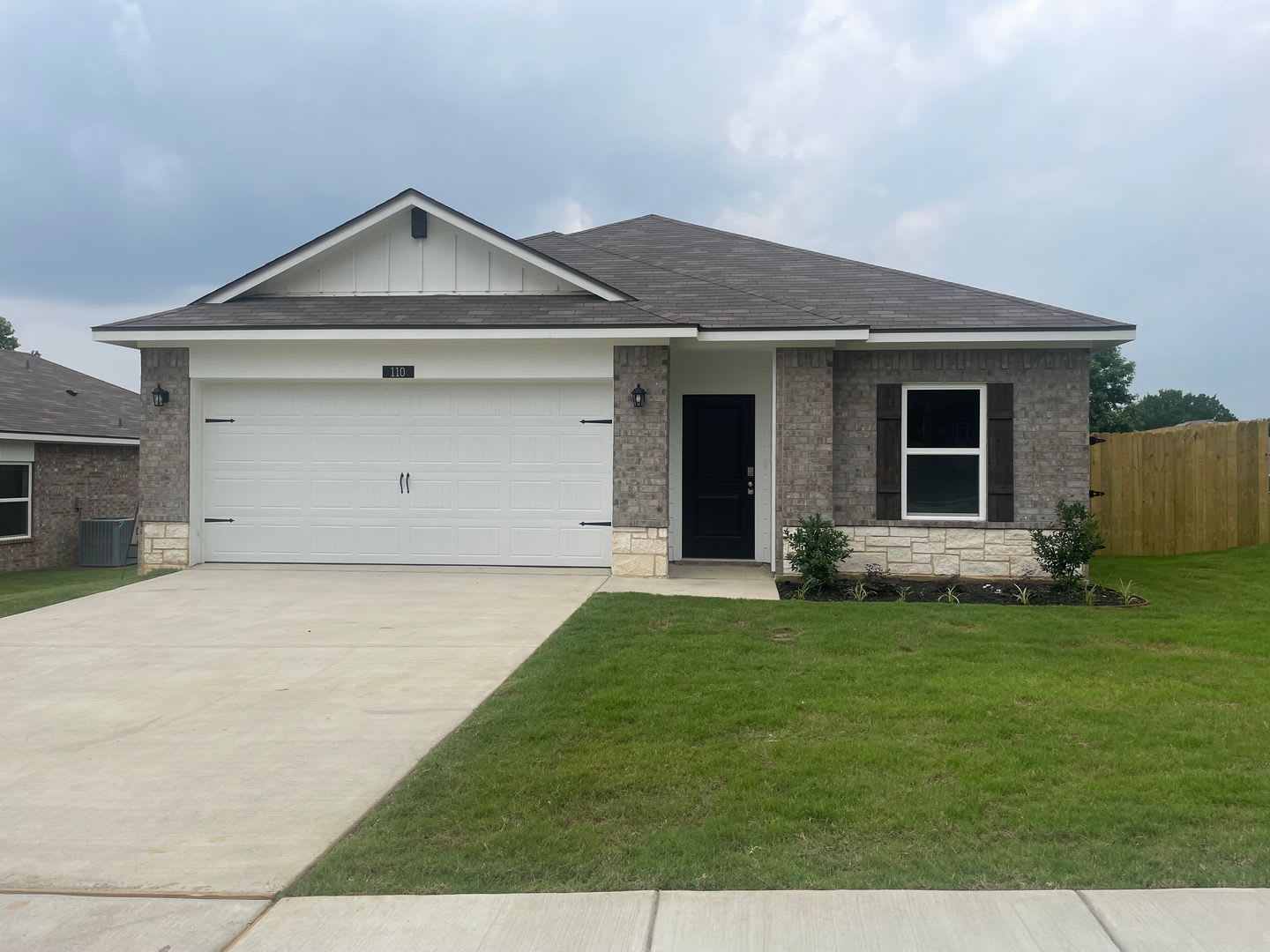 Elegant 4-bed/2-bath! – photo 1 of 15