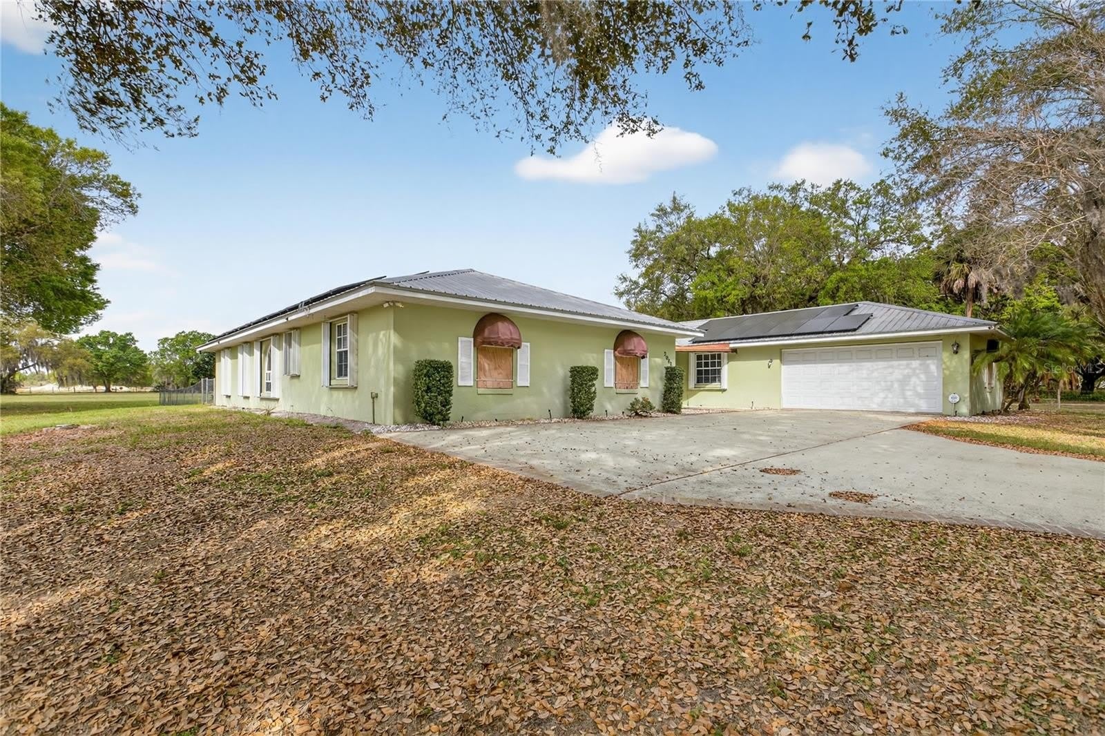 2065 Oak Beach Boulevard – photo 1