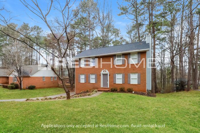 1512 Hillside Drive Southeast – photo 1 of 174