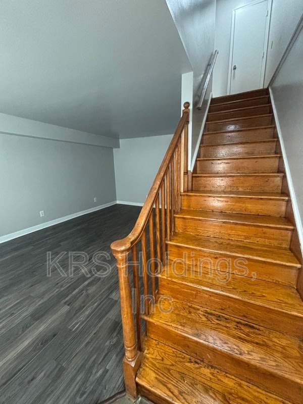 2758 Goolsby Ave – photo 1 of 15