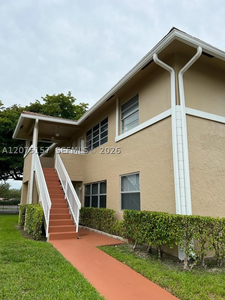 10112 Twin Lakes Dr – photo 1