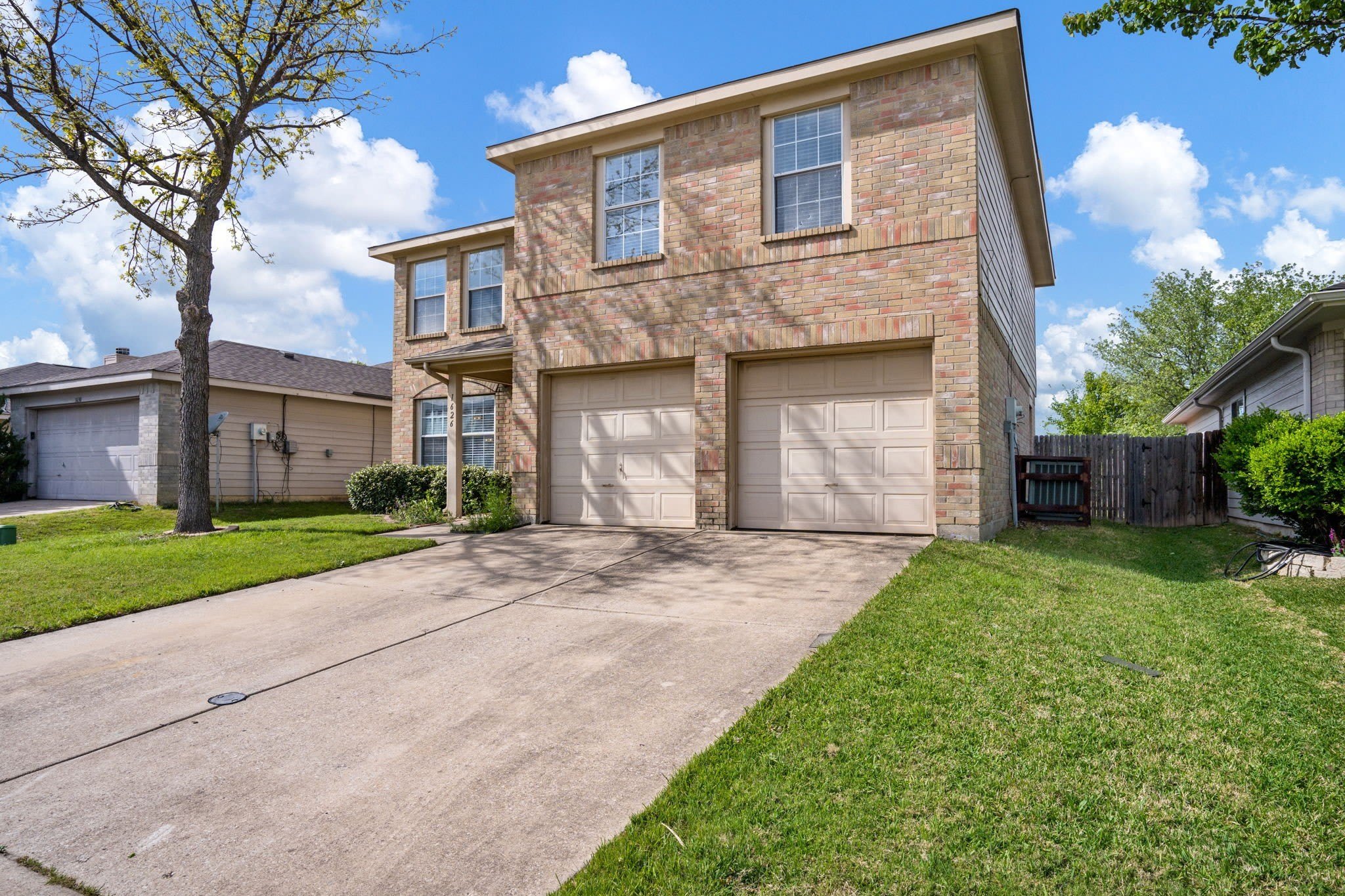 1626 White Oak Drive – photo 1