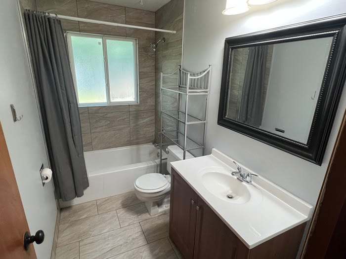 11828 Monroe Circle Northeast – photo 1