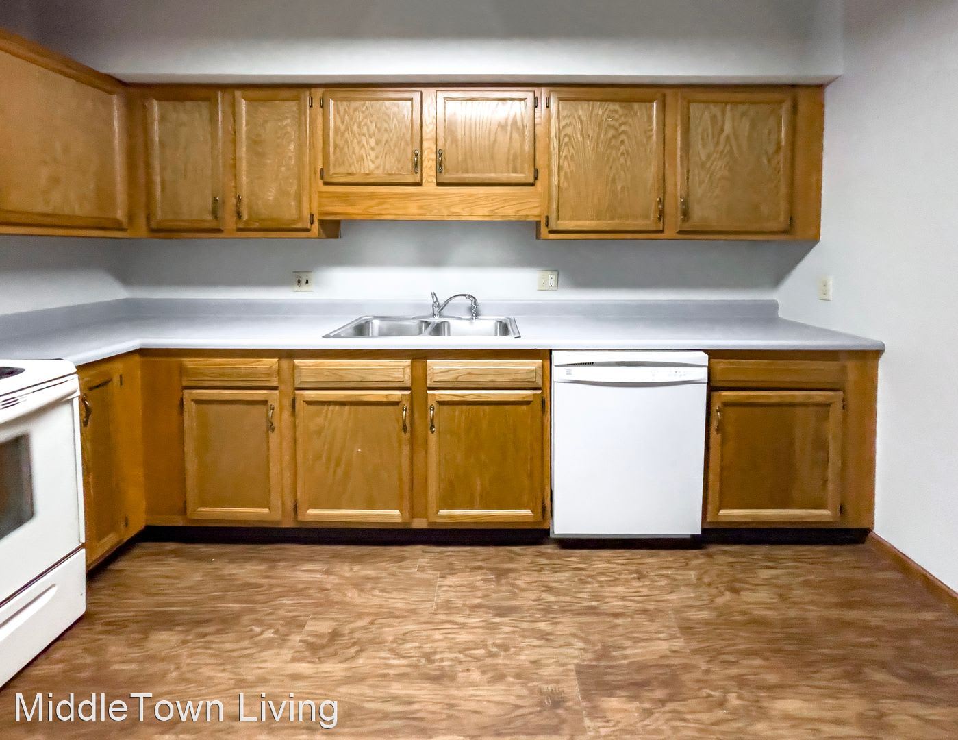Riverwood Apartments – photo 1