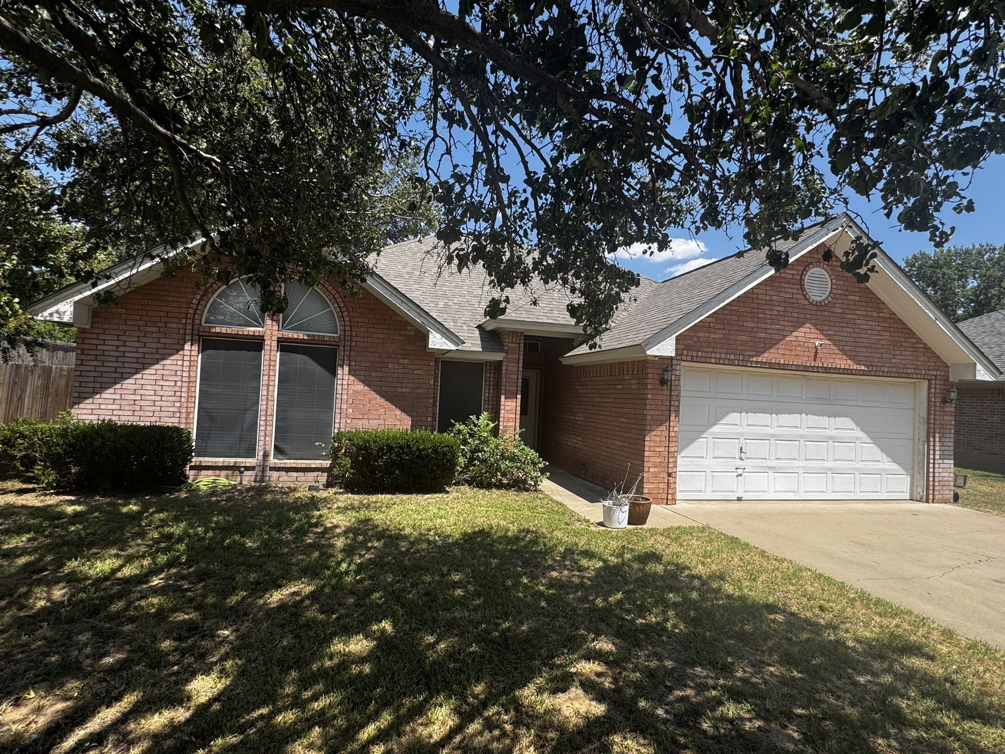 1449 Oakwood Drive – photo 1