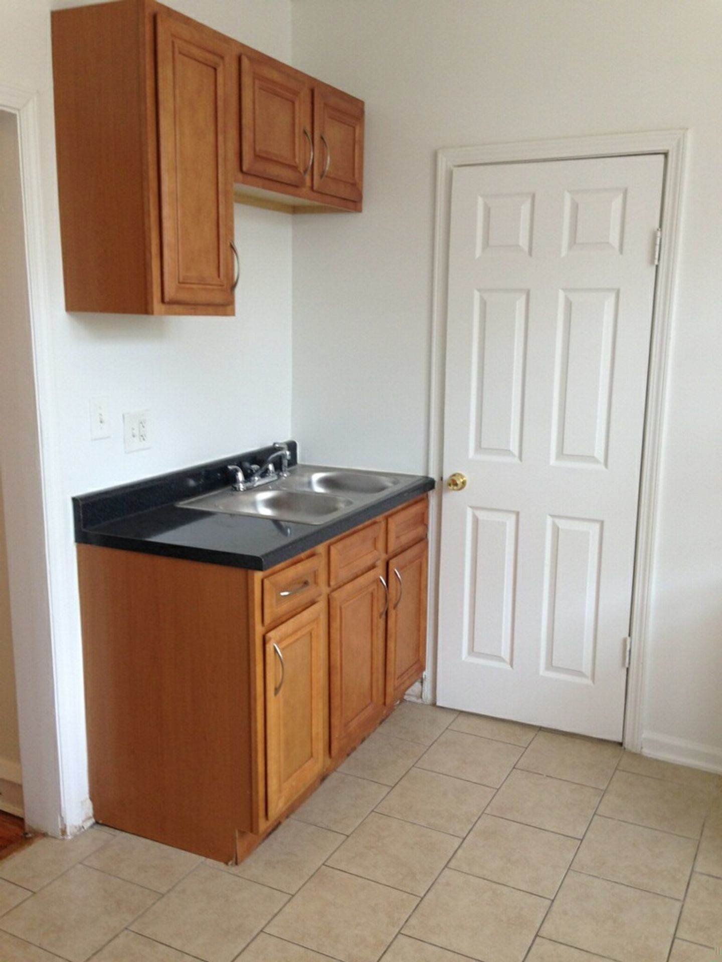 8001 S Marshfield – photo 1