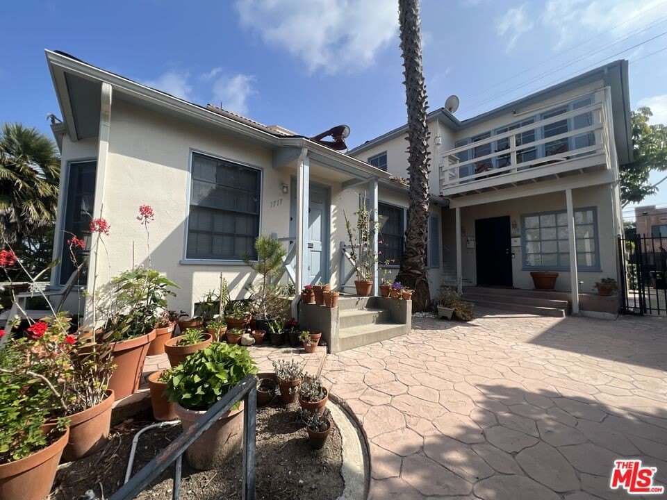 1721 Glendon Ave – photo 1