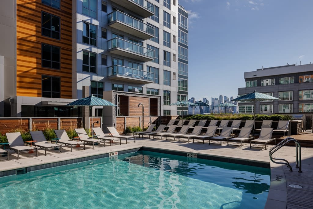 RiverHouse 9 – photo 1