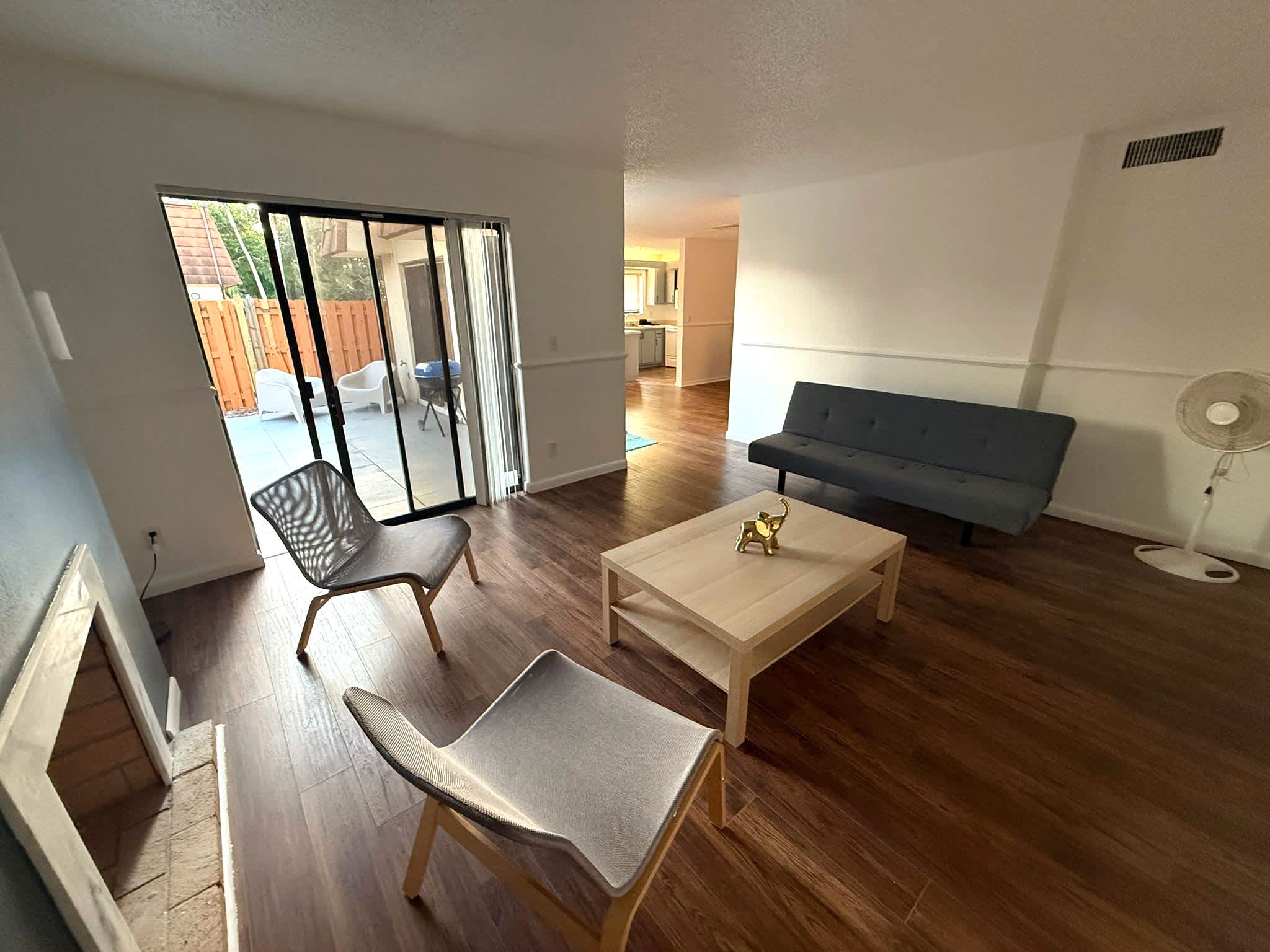 1406 Park Shore Circle #3 – photo 1