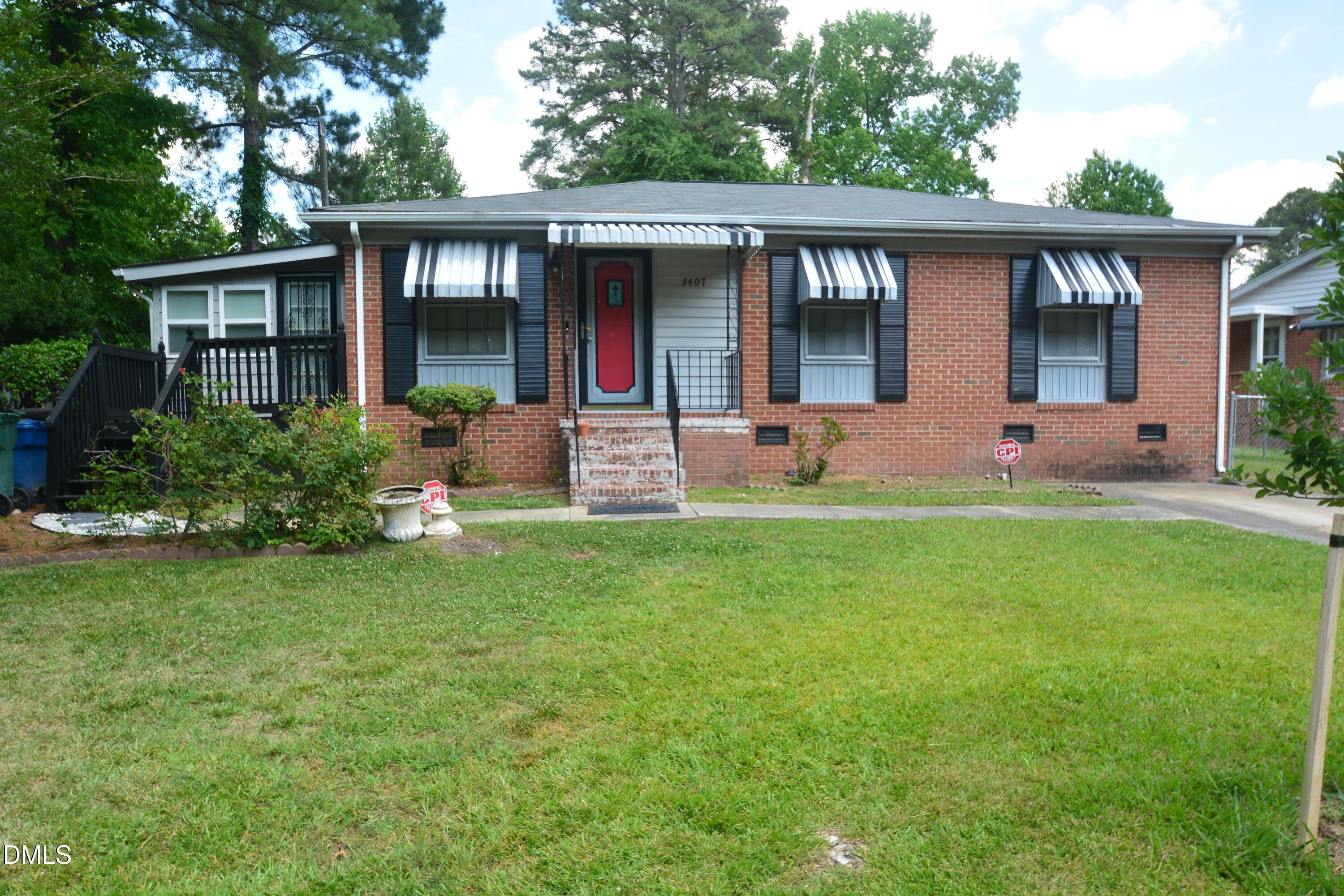 3407 Facade – photo 1