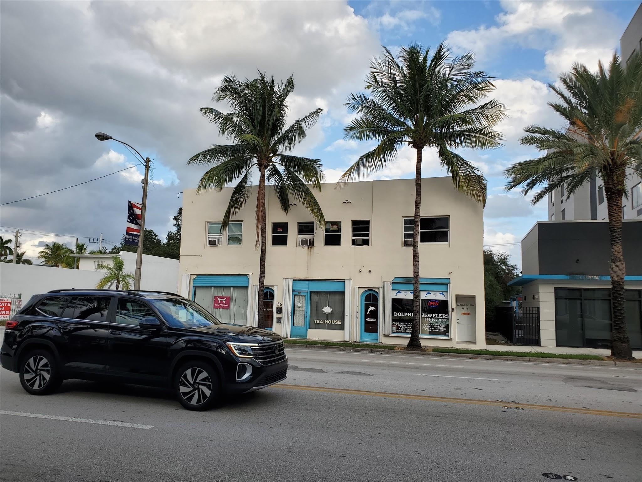 50 N Federal Highway – photo 1 of 30
