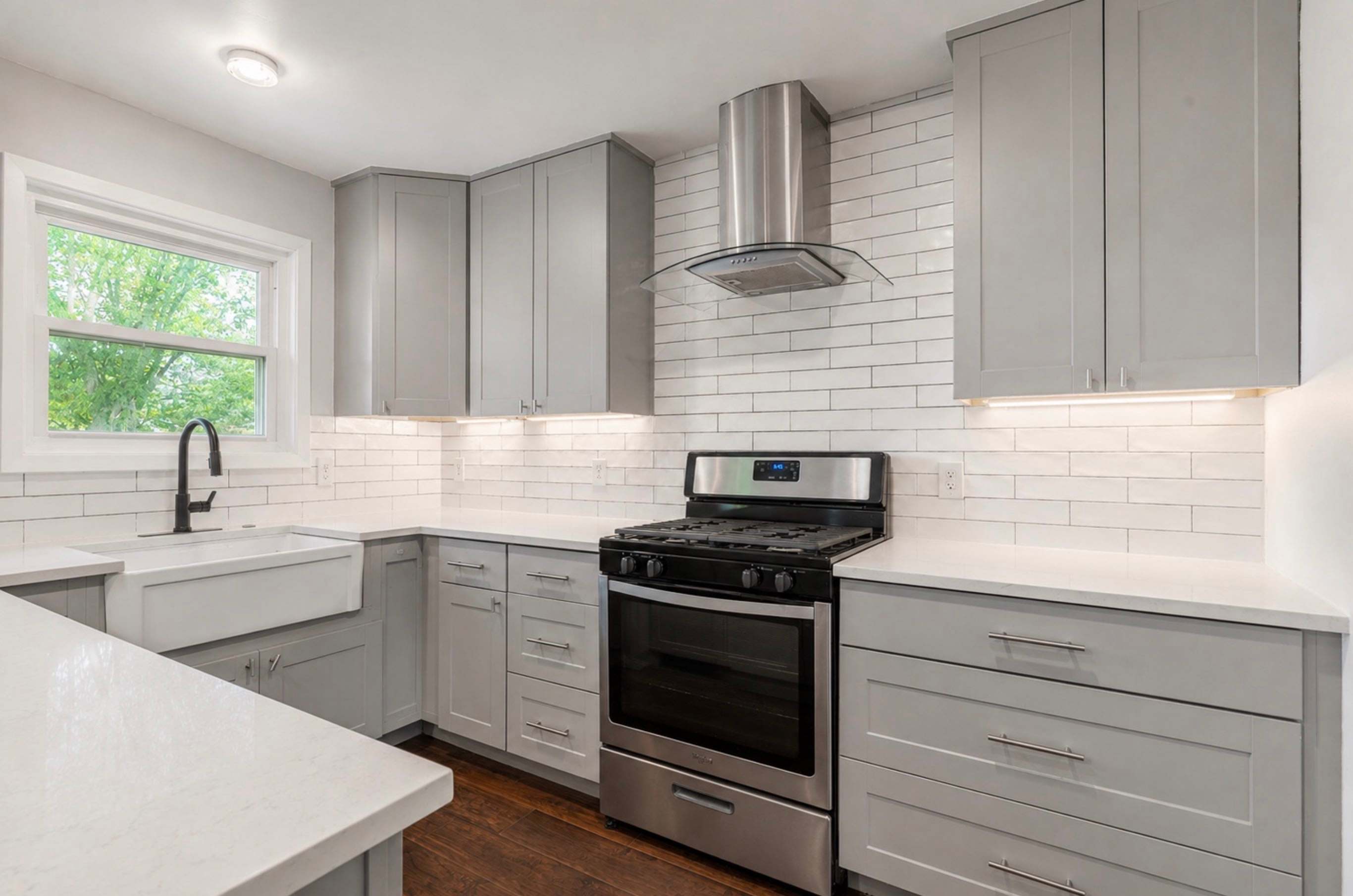 9706 Cottle Dr – photo 1