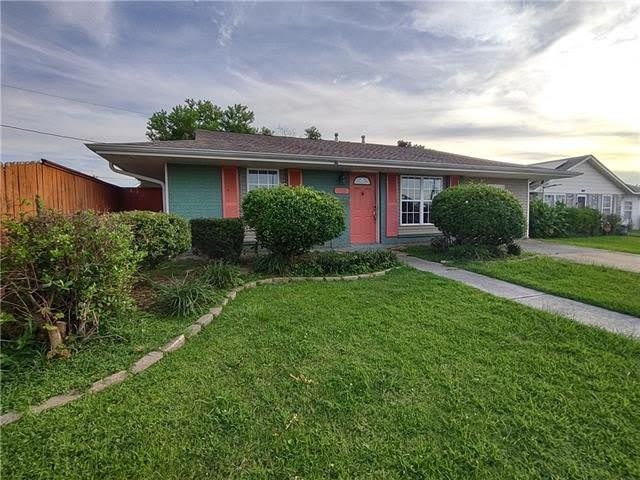 113 ELAINE Drive – photo 1 of 21