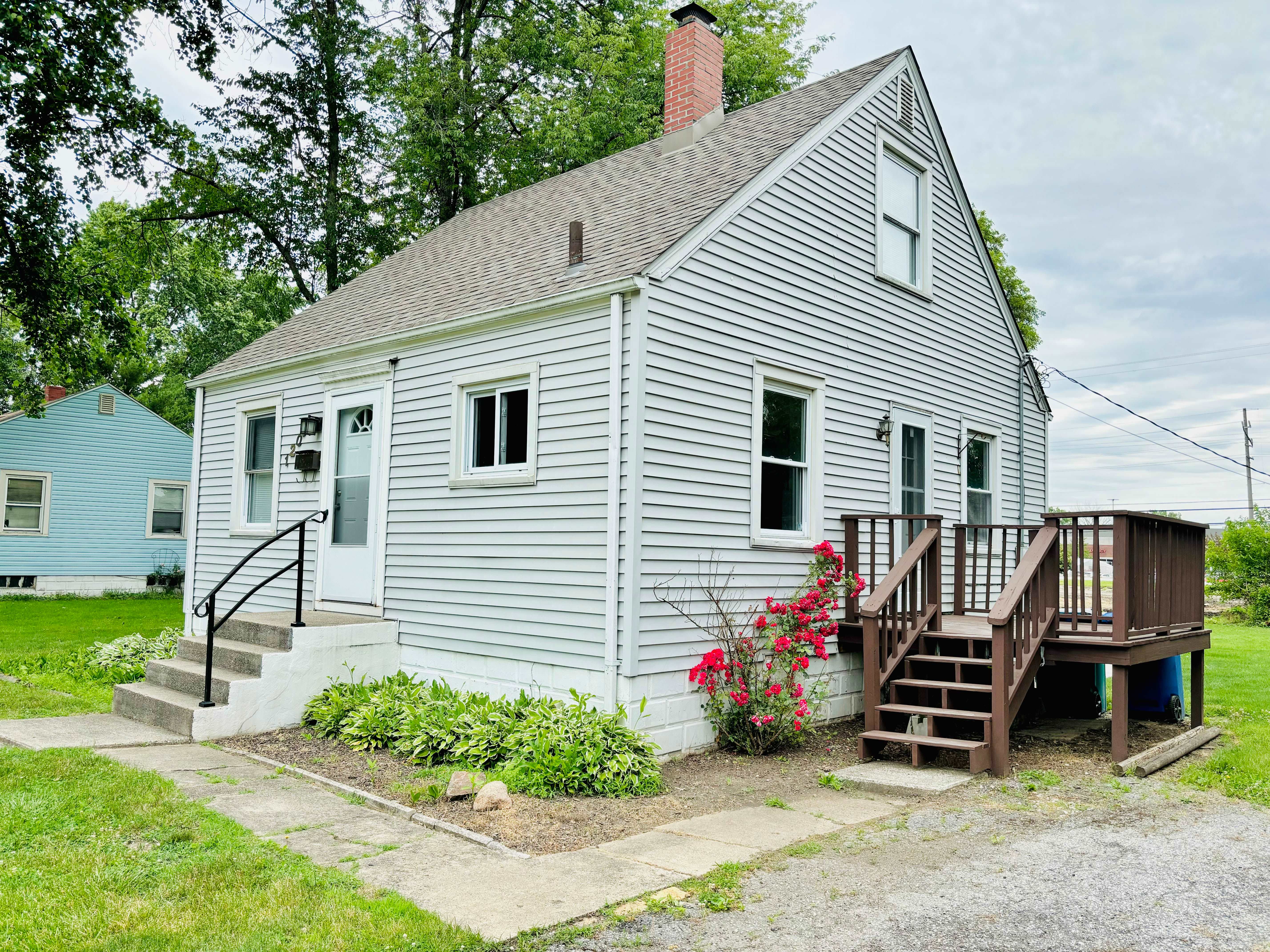 1205 Sycamore Street – photo 1 of 16