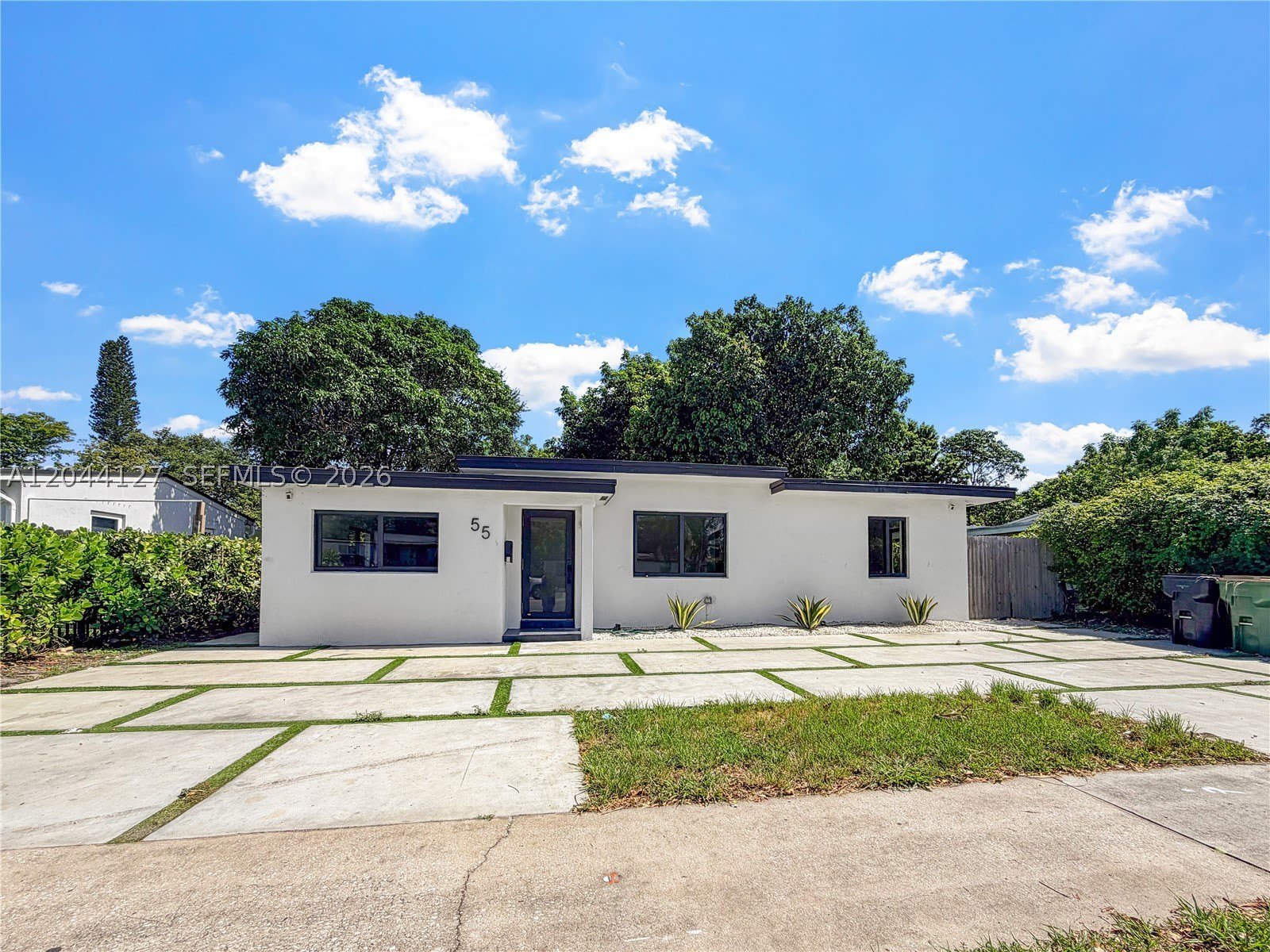 55 NW 125th St – photo 1