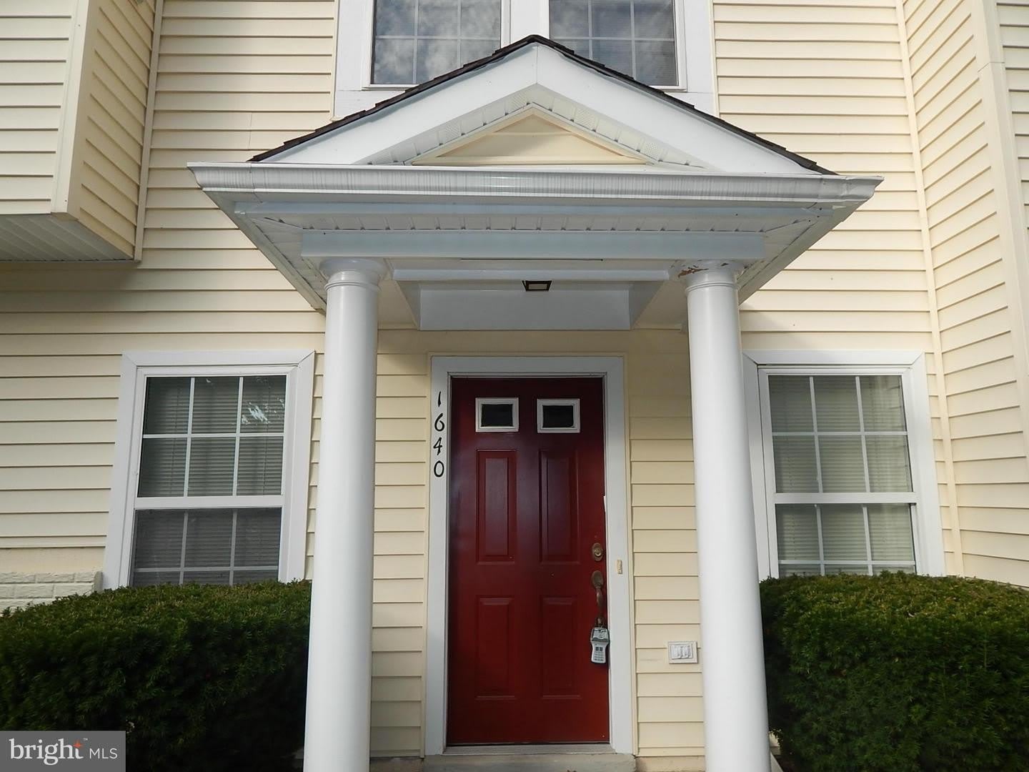 1640 Fallowfield Ct 1640 – photo 1 of 72