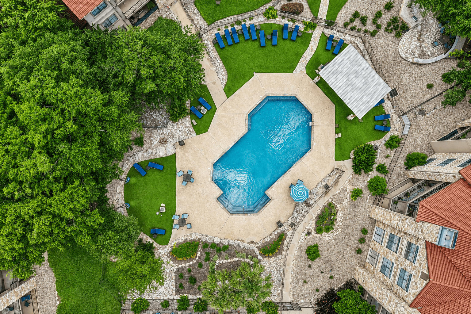 Waters Edge Apartment Homes – photo 1