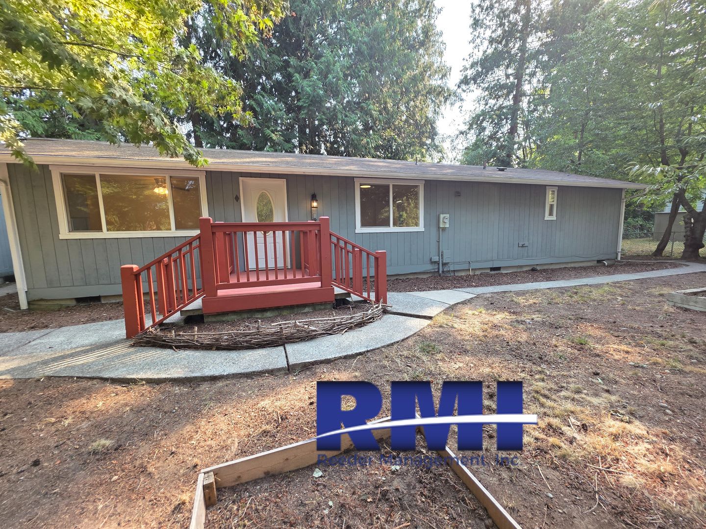 2 Bedroom Oasis with a Bonus!!!! – photo 1 of 13