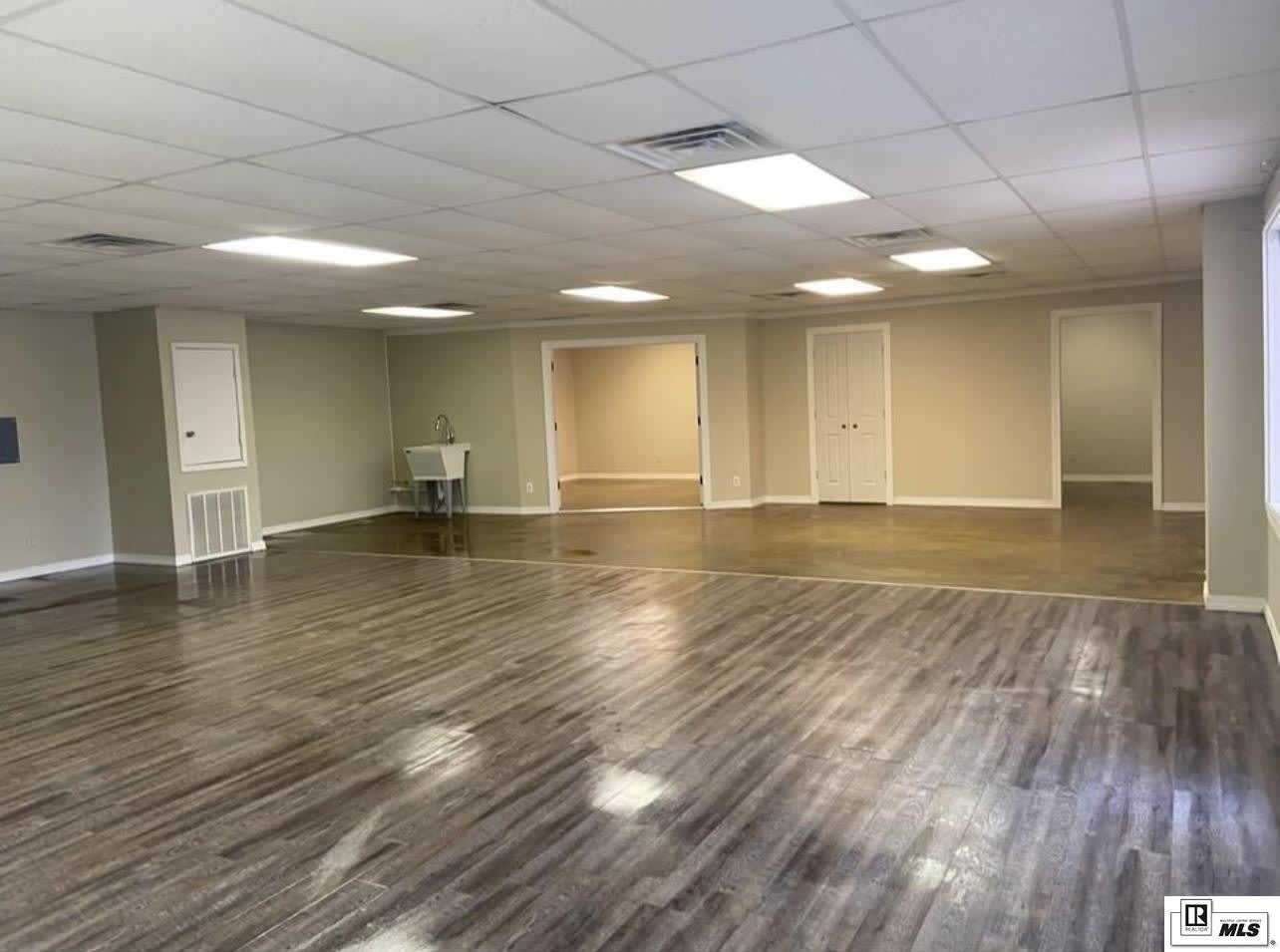 1908 JONESBORO ROAD – photo 1 of 6