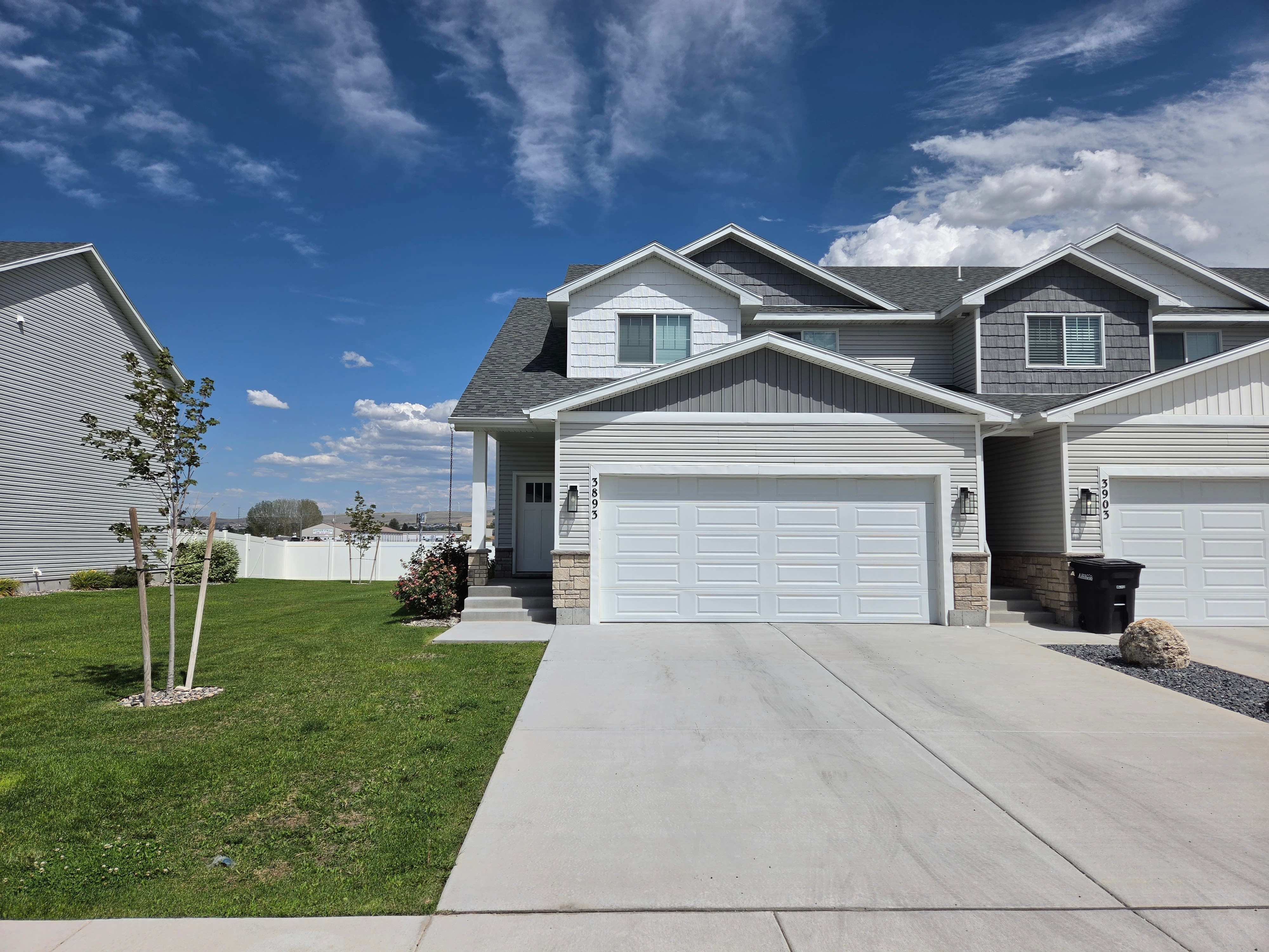 3893 Judy St – photo 1 of 23