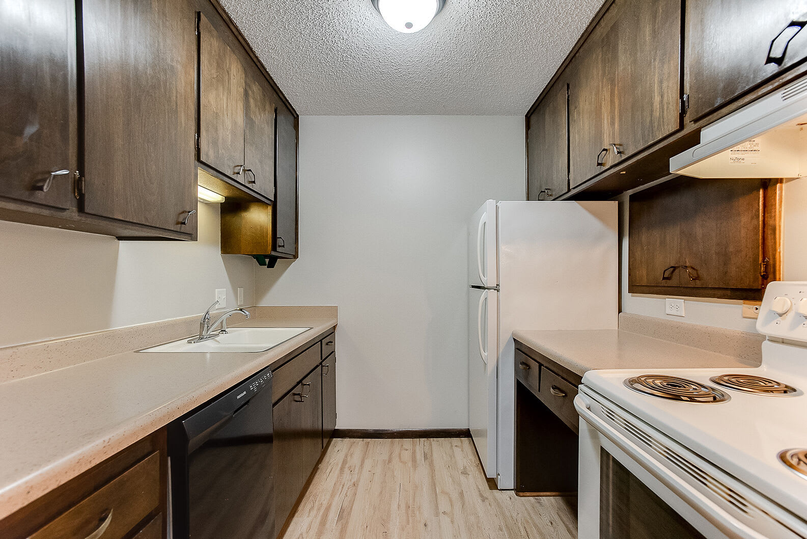 Caravelle Apartments – photo 1 of 16