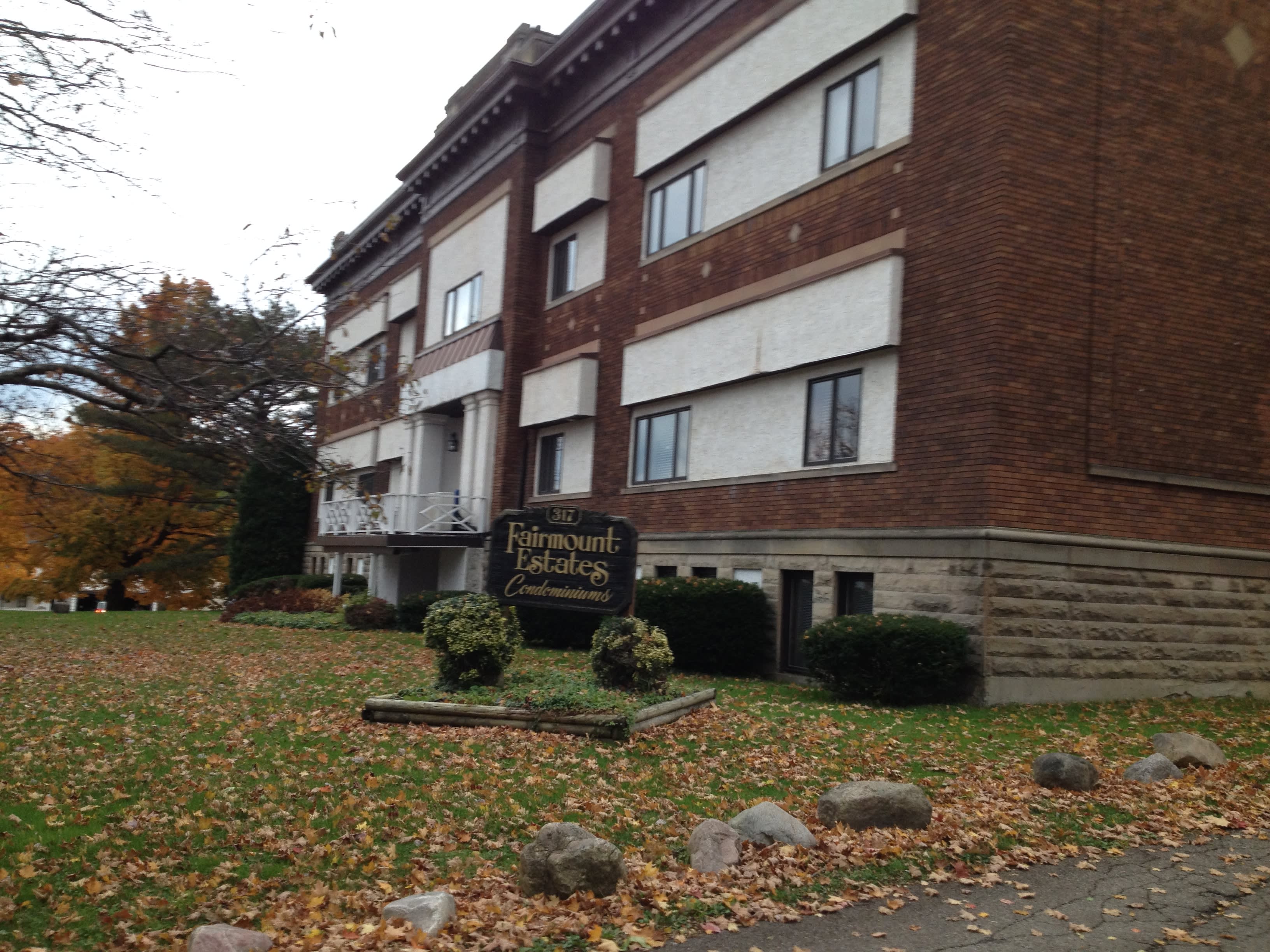 317 Fairmount Ave – photo 1 of 9