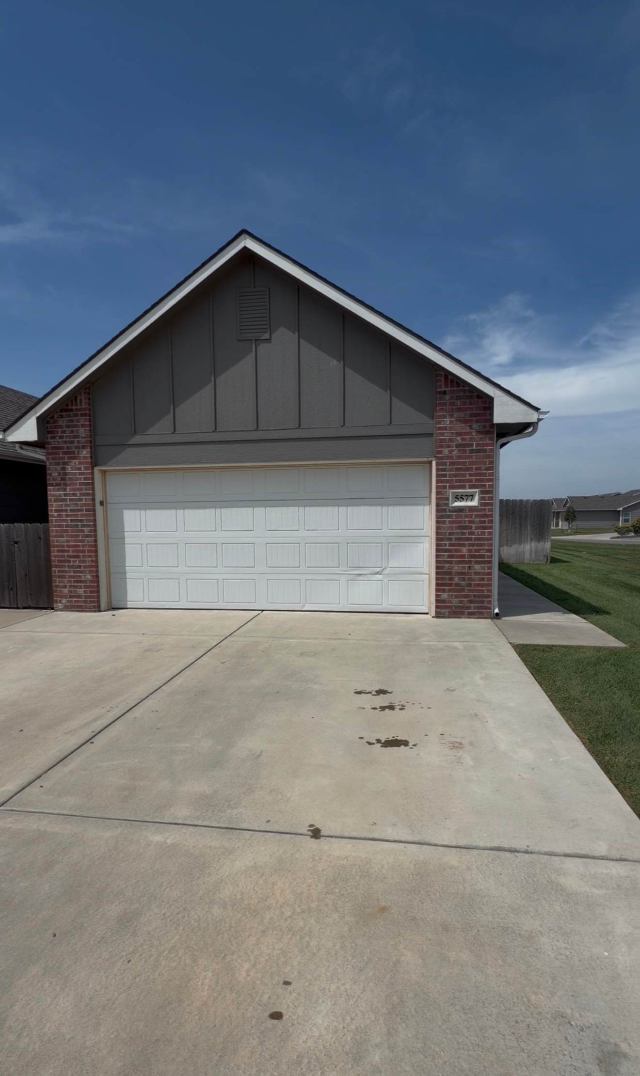 5577 North Edwards Circle – photo 1