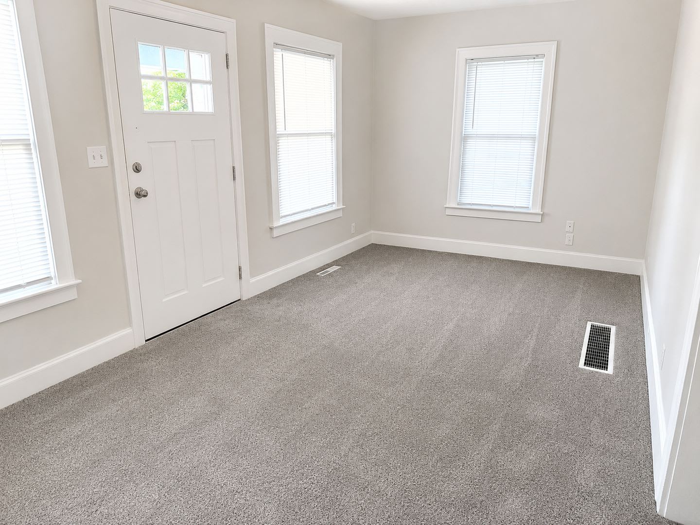Cute Two Bedroom Home – photo 1