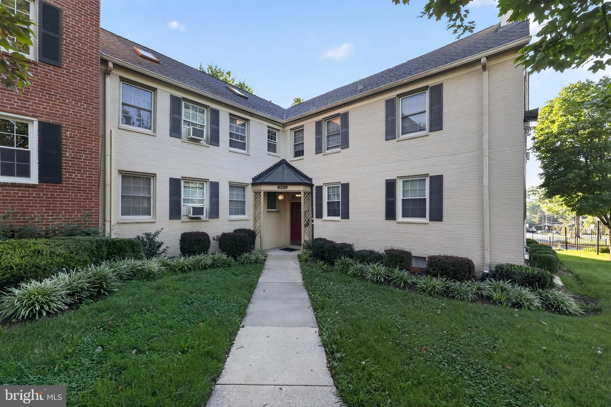 8329 GRUBB Road – photo 1