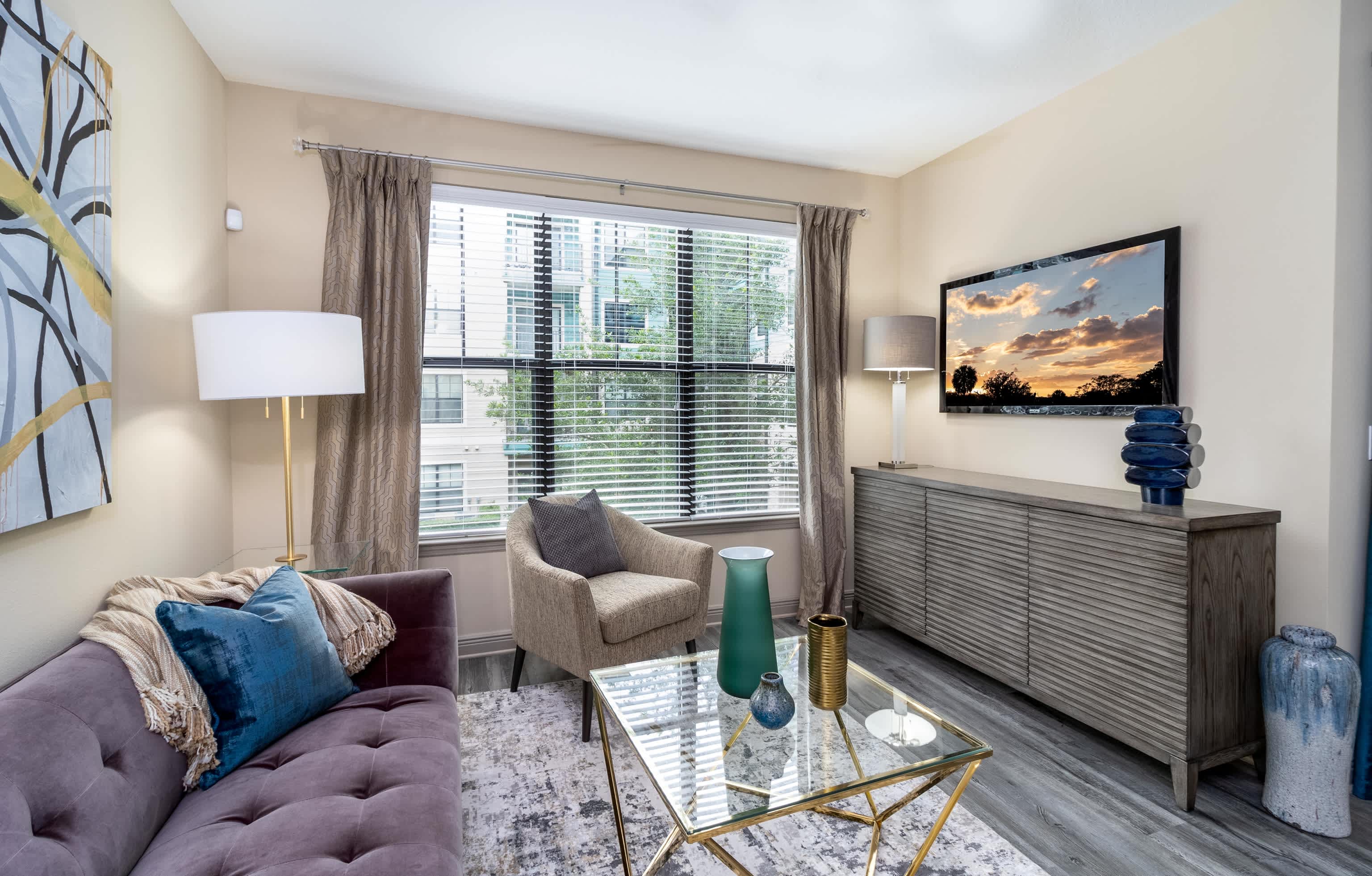 Millenia 700 Apartments – photo 1