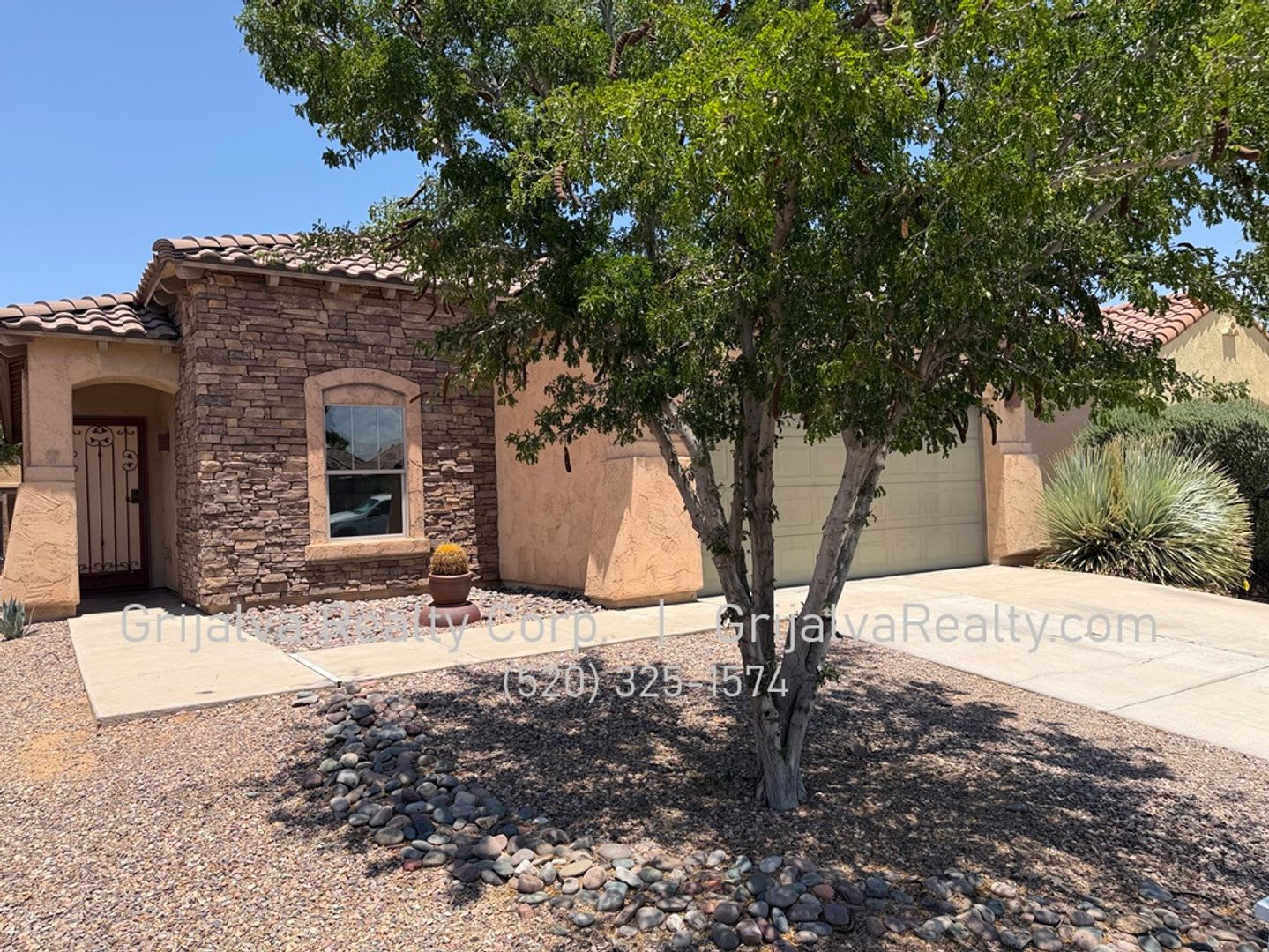 Beautiful 3-Bedroom Rancho Sahuarita Home for Rent *MOVE-IN SPECIAL* (Pima Mine Rd/Rancho Sahuarita) – photo 1