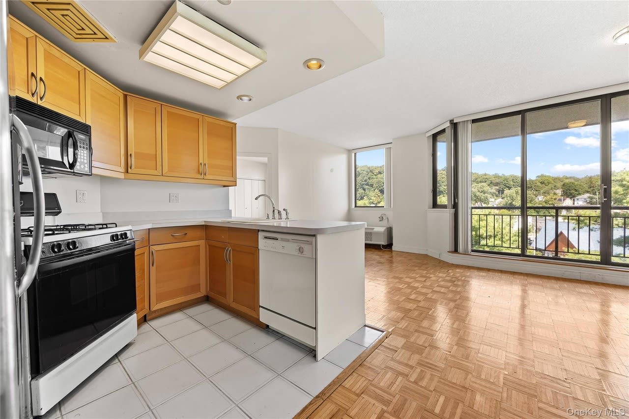 50 E Hartsdale Ave # GH767HG – photo 1 of 15