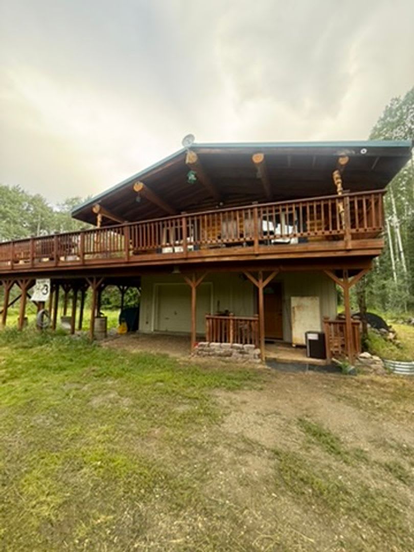 Spacious Pet-Friendly Home with Fireplace, Garage &amp; Huge Deck Near Fairbanks – photo 1 of 33