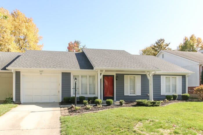 33 Rogers Road – photo 1