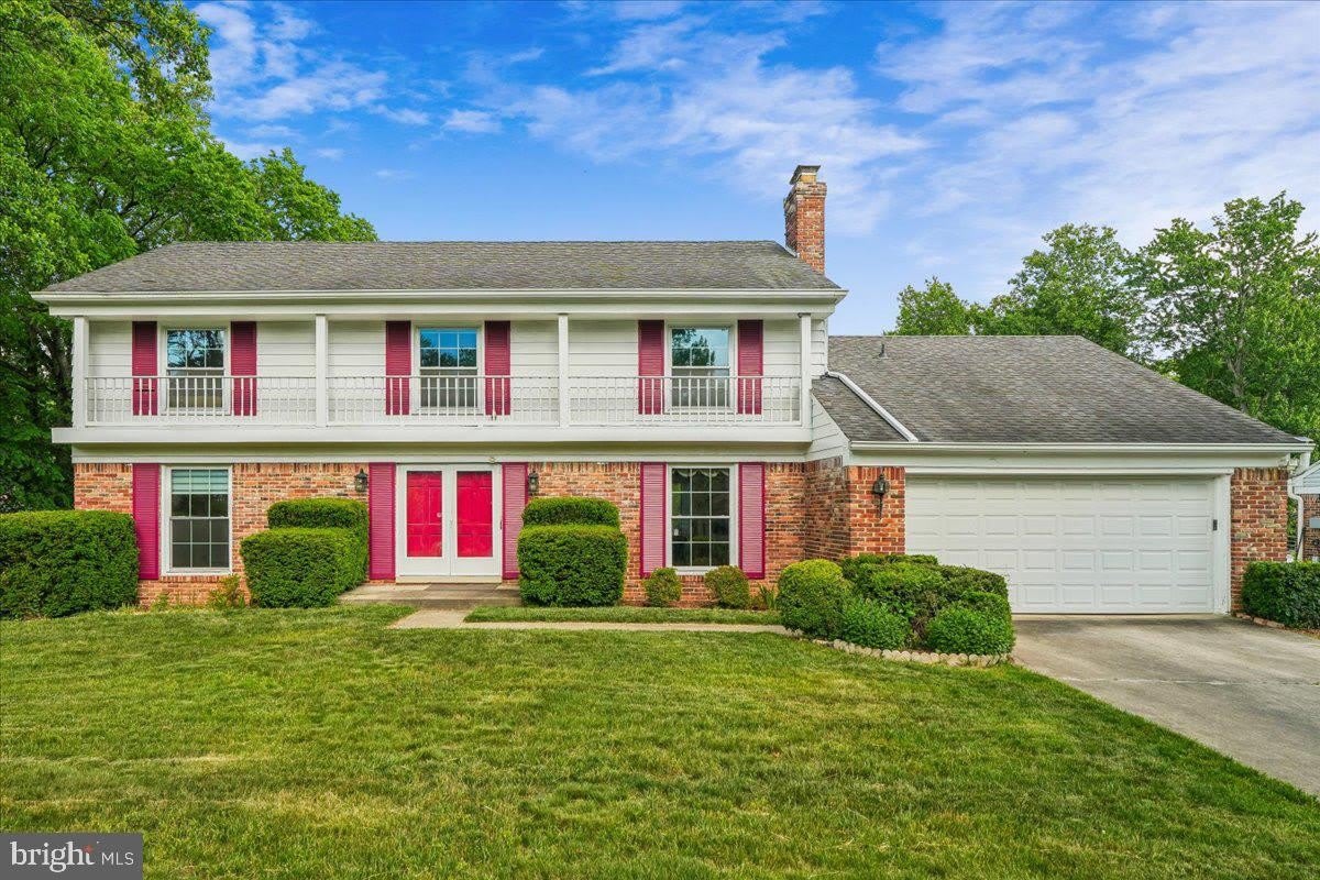 11119 LAMPLIGHTER LN – photo 1 of 32