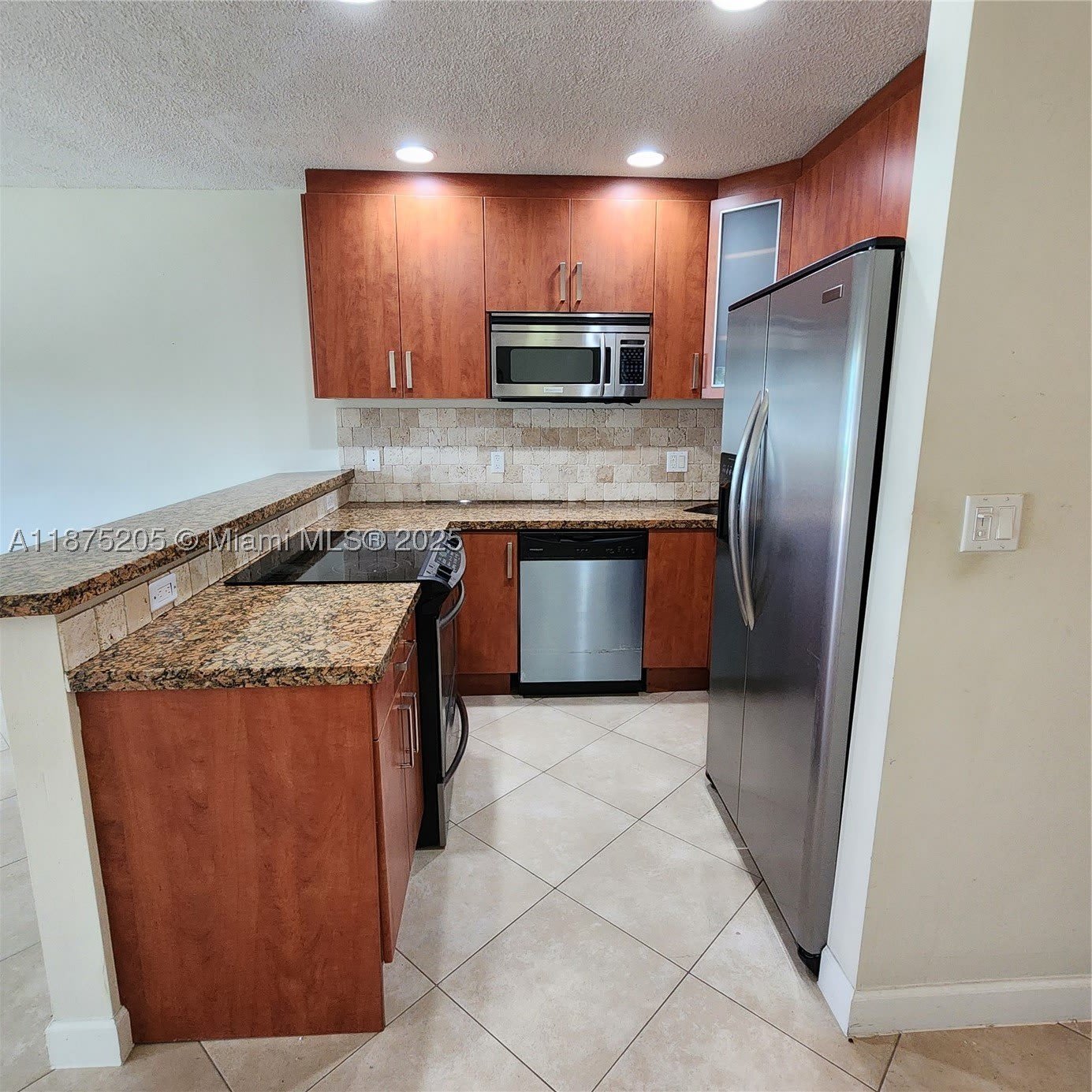 2170 NE 51st Ct – photo 1