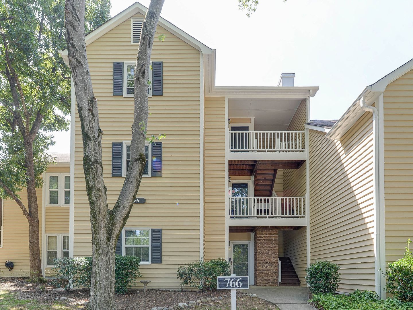 Check Out This Stunning Hunter S Run Top Floor Condo That Is Unlike Most Rental Homes You Find Today – photo 1