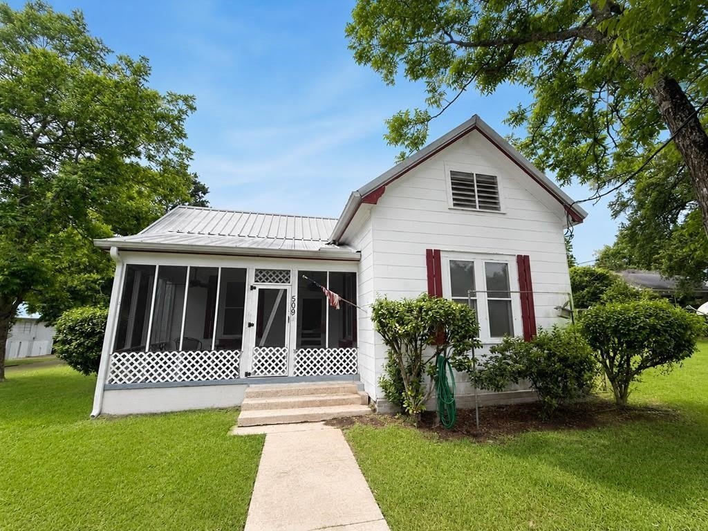 509 N Peachtree – photo 1 of 20