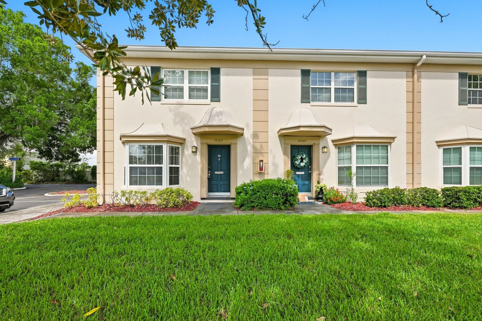 Spacious 2 Bedroom Townhome In The Heart Of Carrollwood – photo 1 of 74