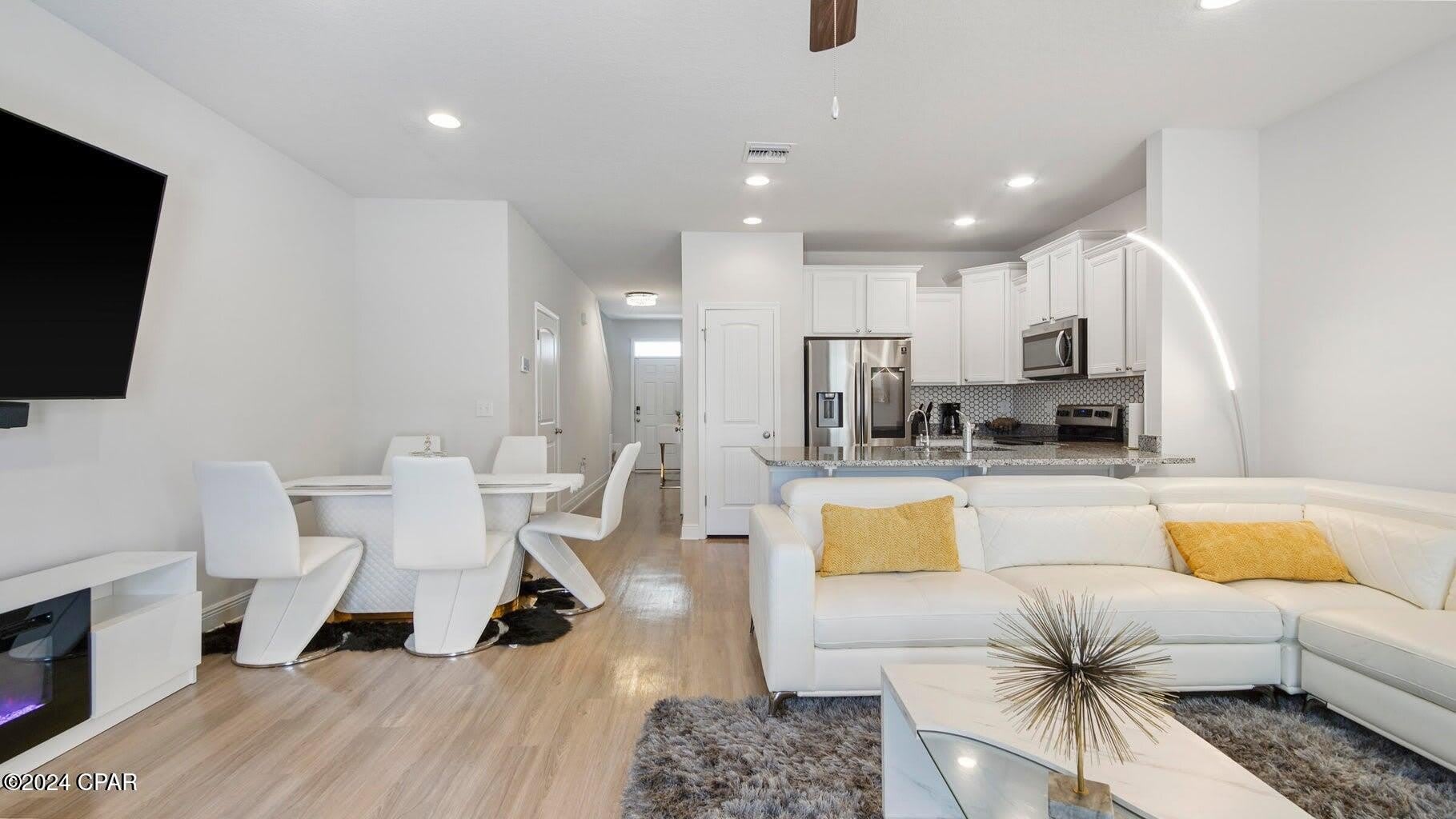 7482 Shadow Lake Drive – photo 1